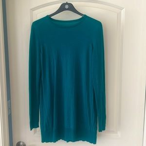 Worth size L 100% wool sweater